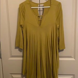 Dark Mustard keyhole flowy blouse